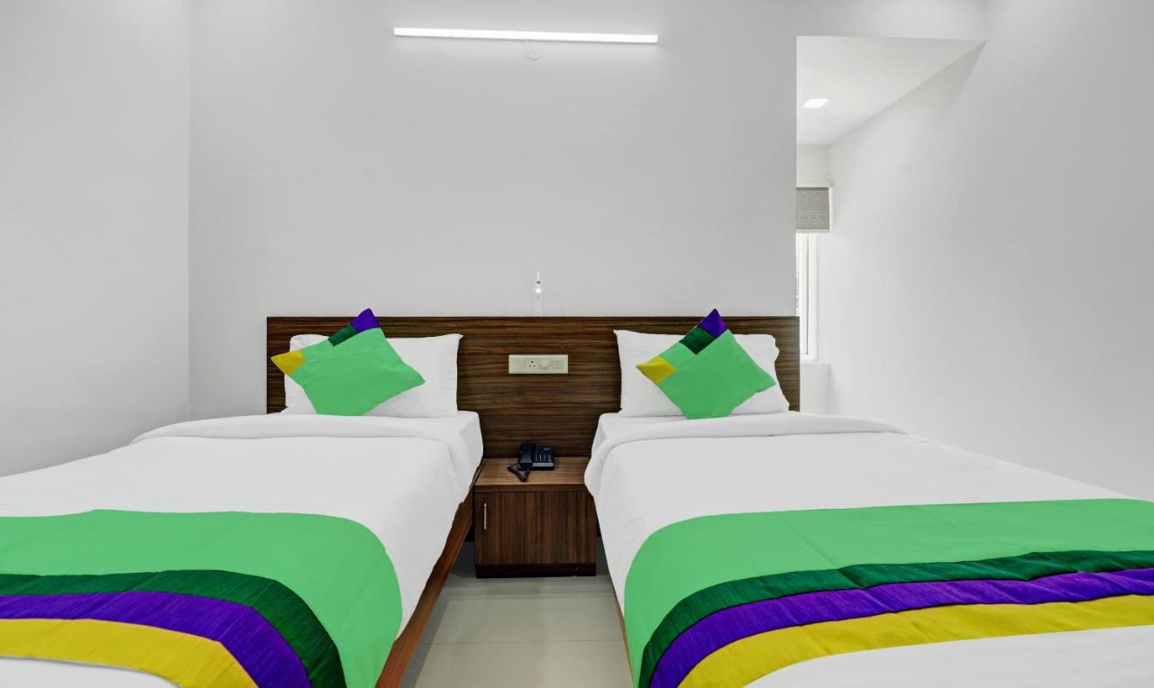 Hotel Treebo Raga Visakhapatnam Esterno foto
